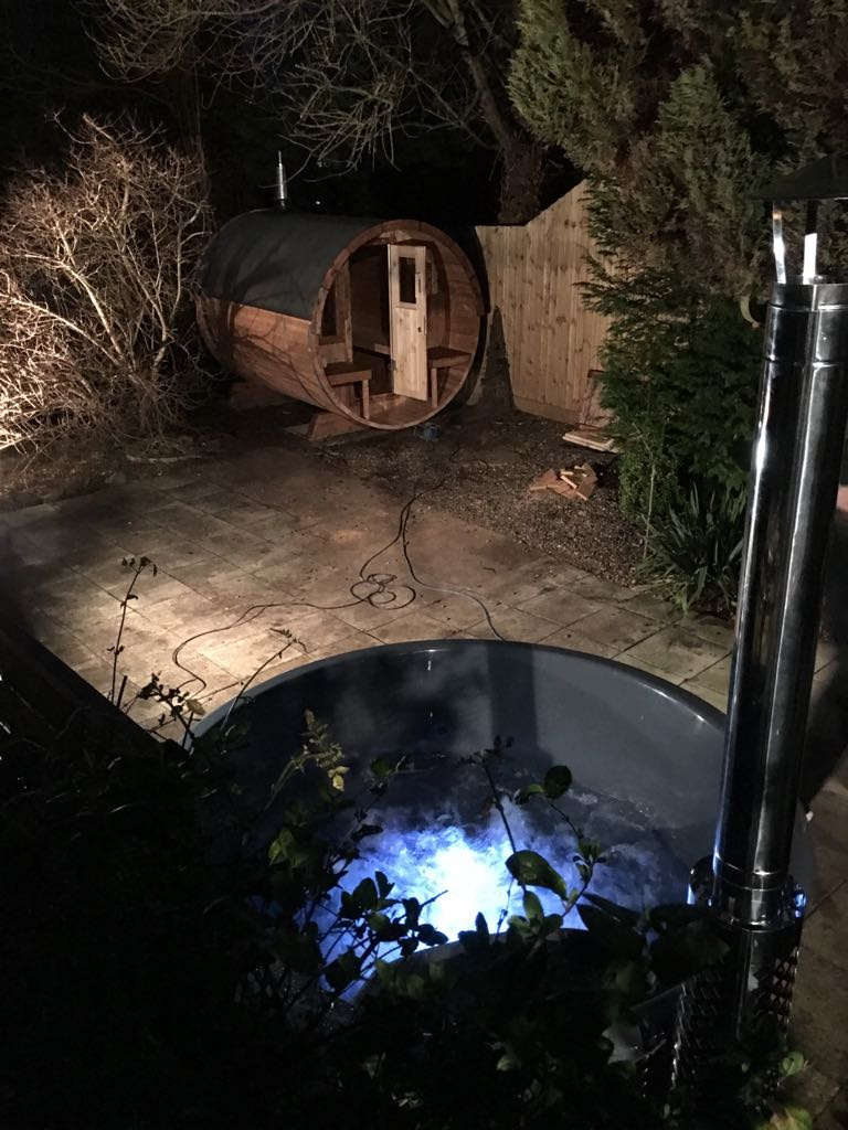 Garden Bial Lux Hot Tub 220 Garden Bell Lux Hot Tub 220