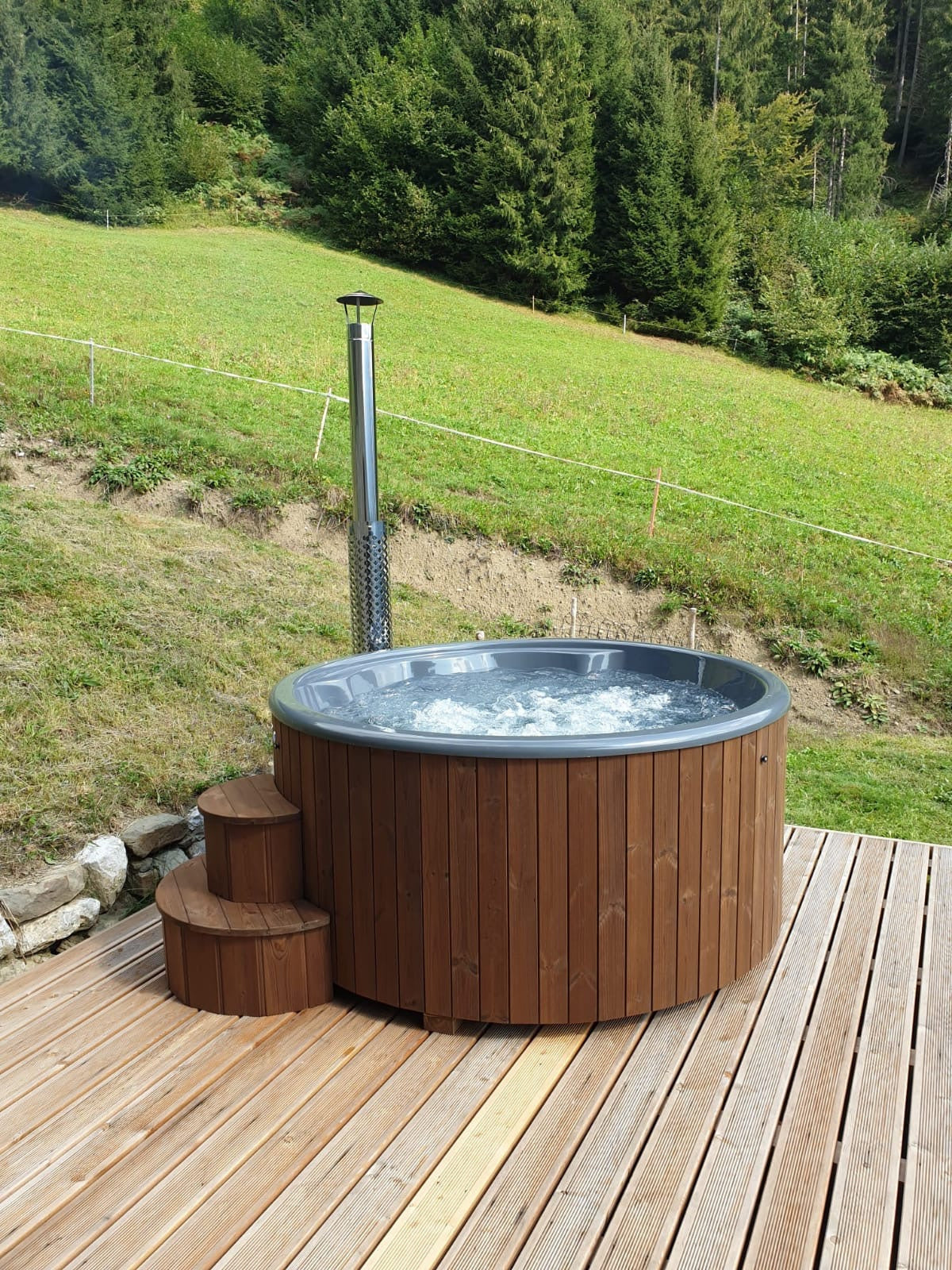 Luksusowa Balia Ogrodowa Lux Hot Tub 220 dla 4-6 osób | Drewno Thermowood | Szybkie Nagrzewanie | SPA | Relaks | Wellness