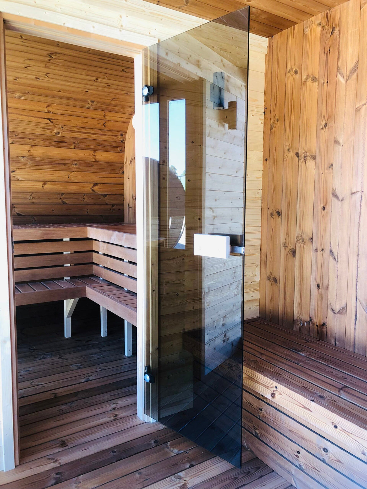 Sauna zewnętrzna Klaar dla 4-6 osób / Tylko ogrzewanie elektryczne / Wysokiej Jakości Świerk Nordycki ( Sosnowe Drewno Termiczne) | Wellness | Relaks | SPA | Nordycki Styl